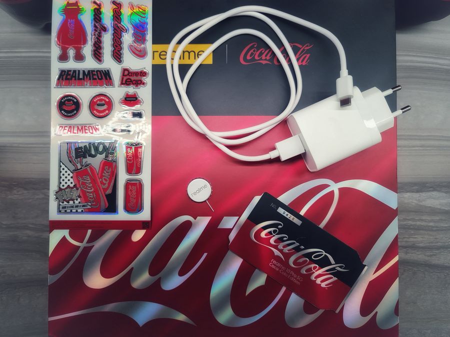 realme 10 Pro Coca-Cola Edition