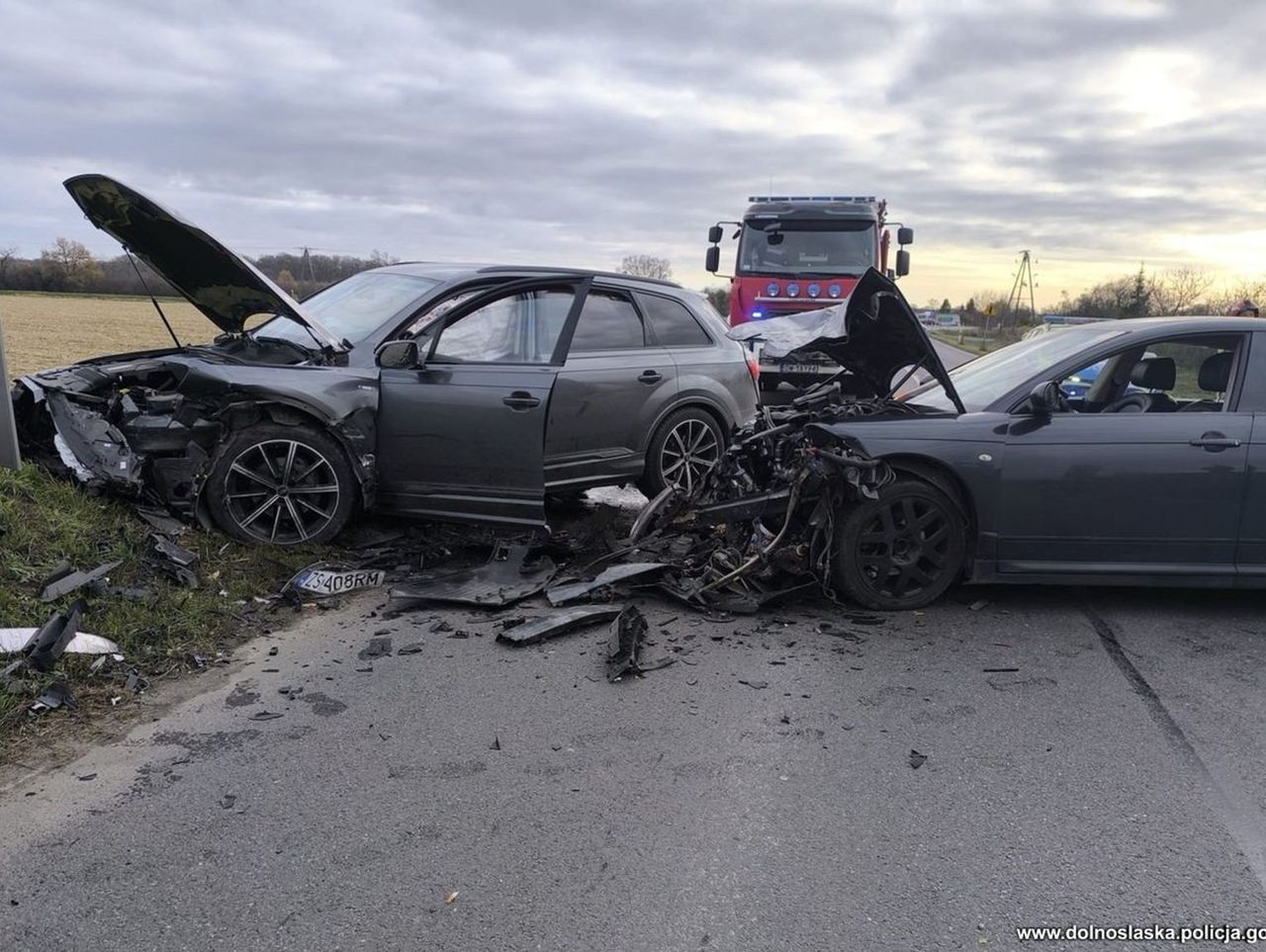 Dolnośląskie: Kolizja na DW455. Doszło do czołowego zderzenia