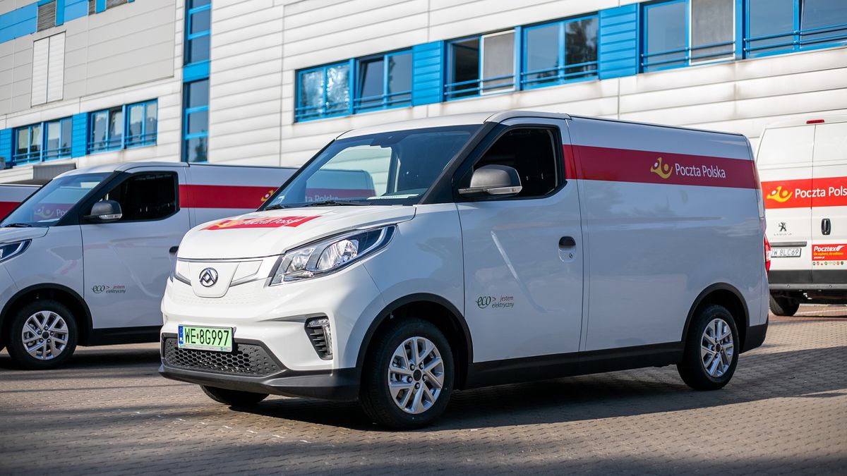 Samochody, które wynajęła Poczta Polska to elektryczne MAXUS e-Deliver 3
