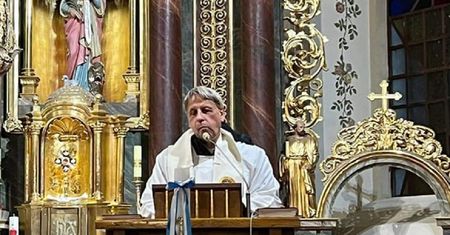 Ksiądz zmarł podczas mszy. "Odszedłeś, głosząc Chrystusa"