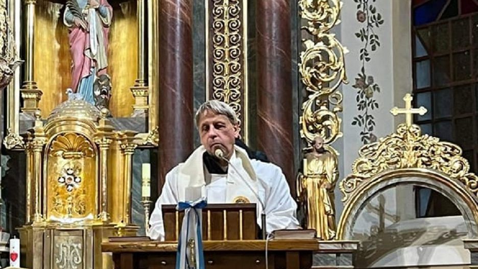 Ksiądz zmarł podczas mszy. "Odszedłeś głosząc Chrystusa"