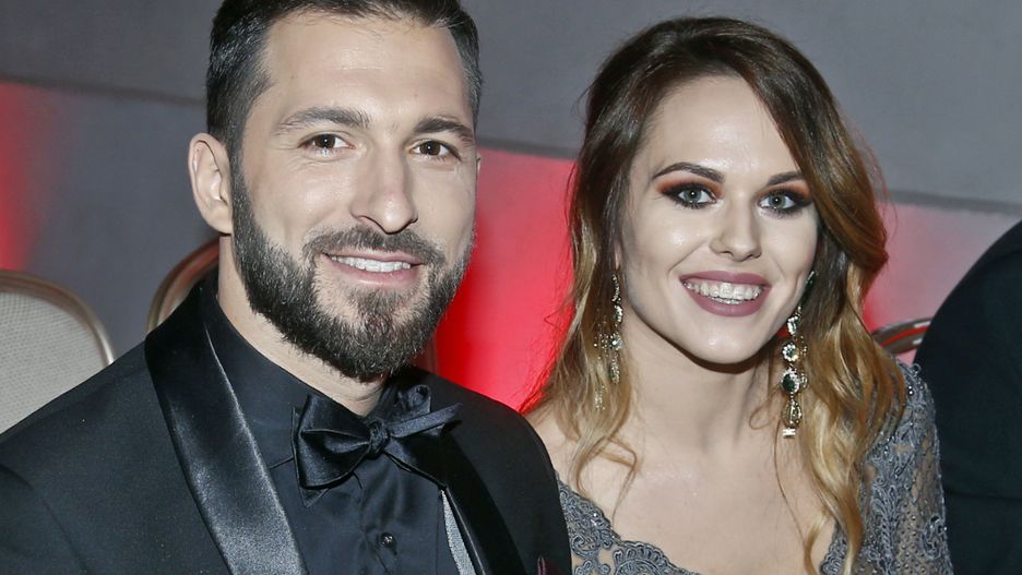 Rafał Maślak i jego żona właśnie ochrzcili córkę