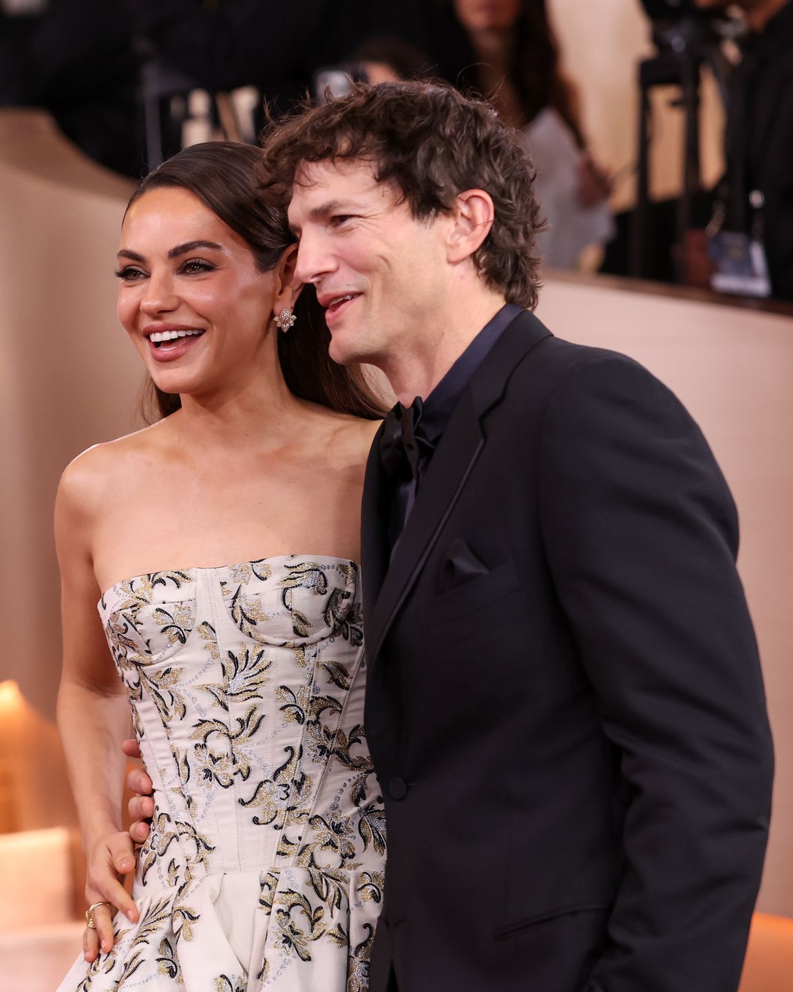 Ashton Kutcher i Mila Kunis na rozdaniu Złotych Globów