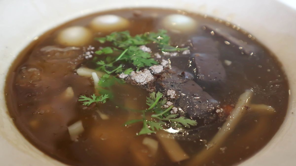 Fińska zupa z kluseczkami na bazie krwi