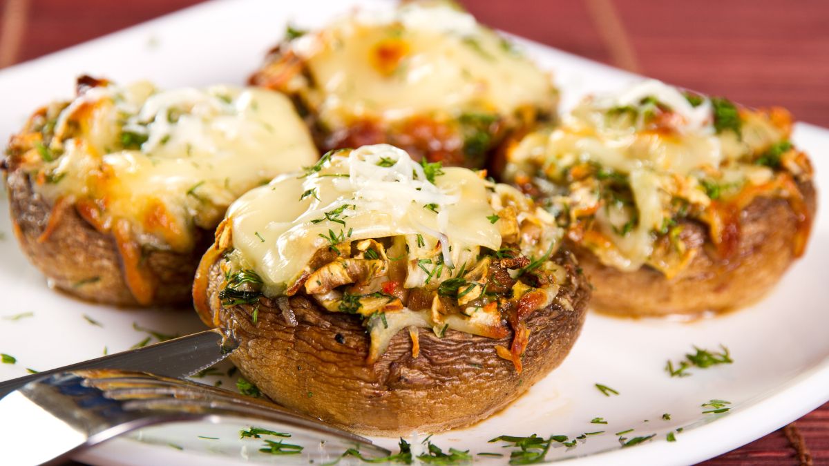 Pieczarki faszerowane - Pyszności