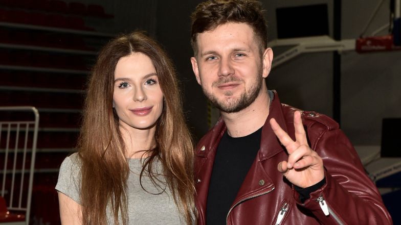 Antoni Królikowski chwali się wakacyjnym zdjęciem z Izabelą