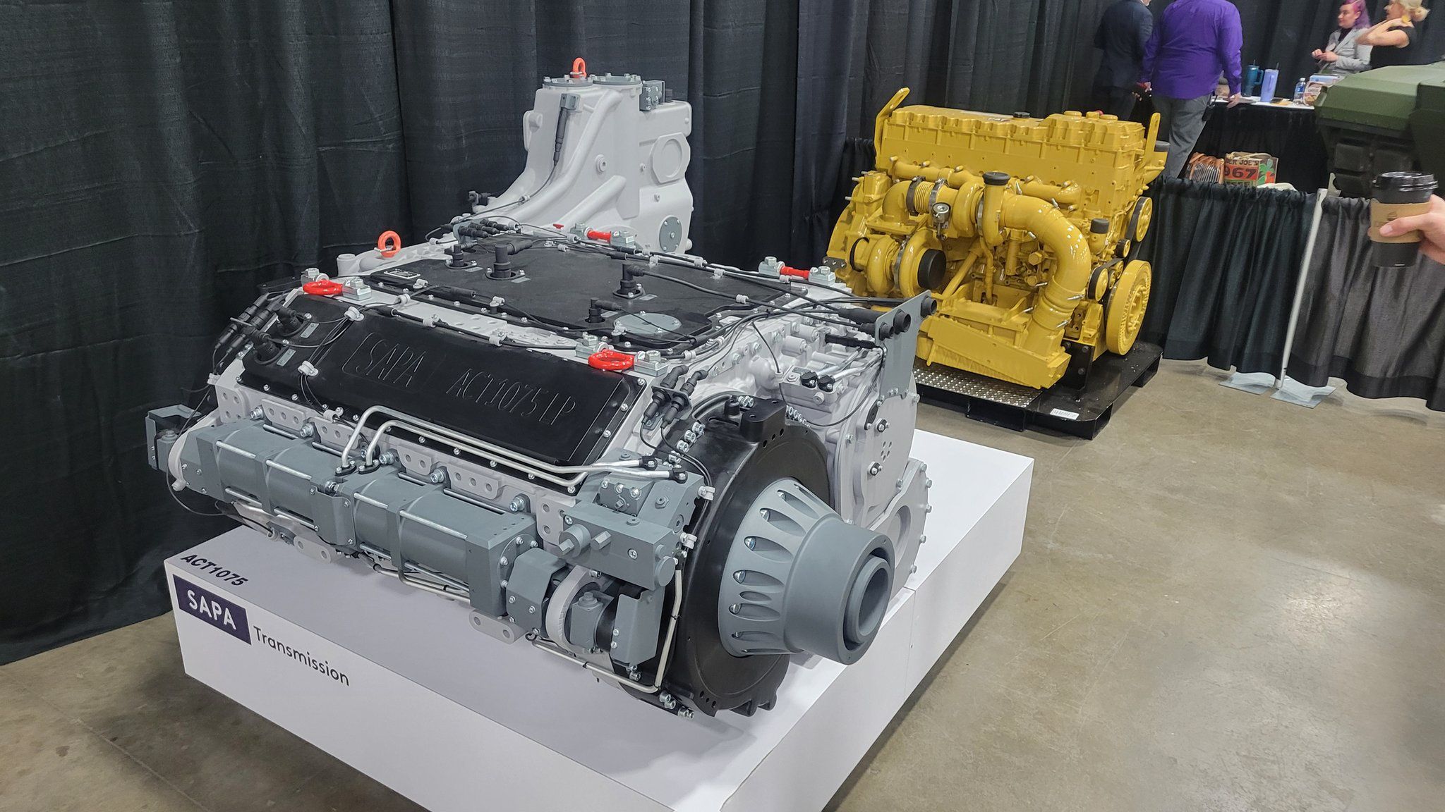 Ma być to układ hybrydowy, z drugiej słabszy od tego z M1.