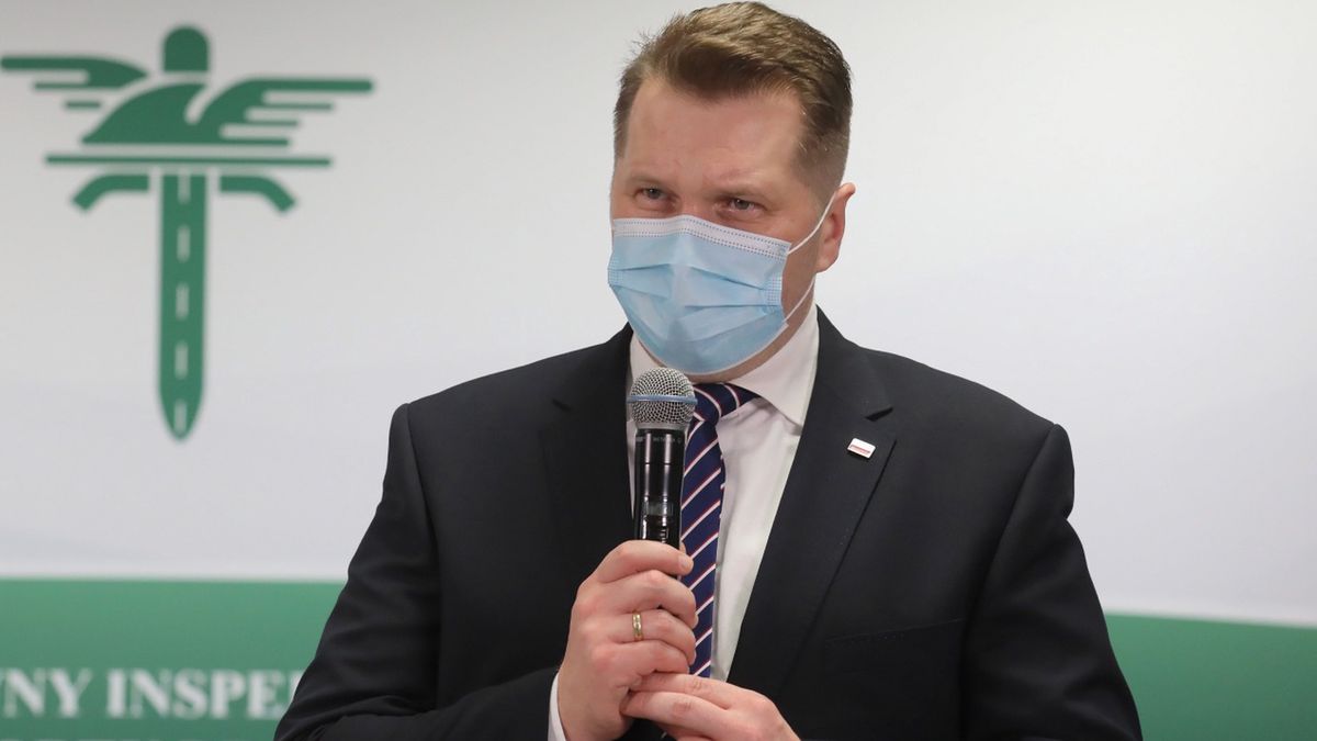 Czarnek mówił o powrocie do szkół