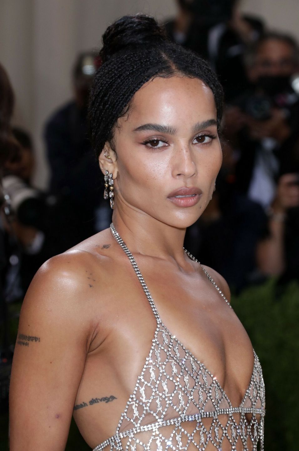 Zoe Kravitz prezentuje zgrabną sylwetkę na gali MET