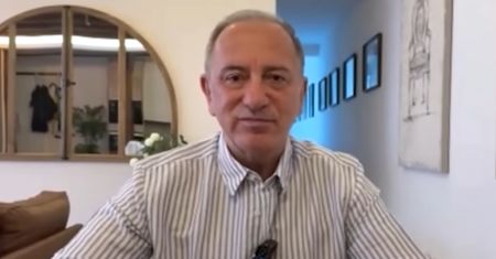 Turecki dziennikarz oskarżony. Miał "grozić prezydentowi"