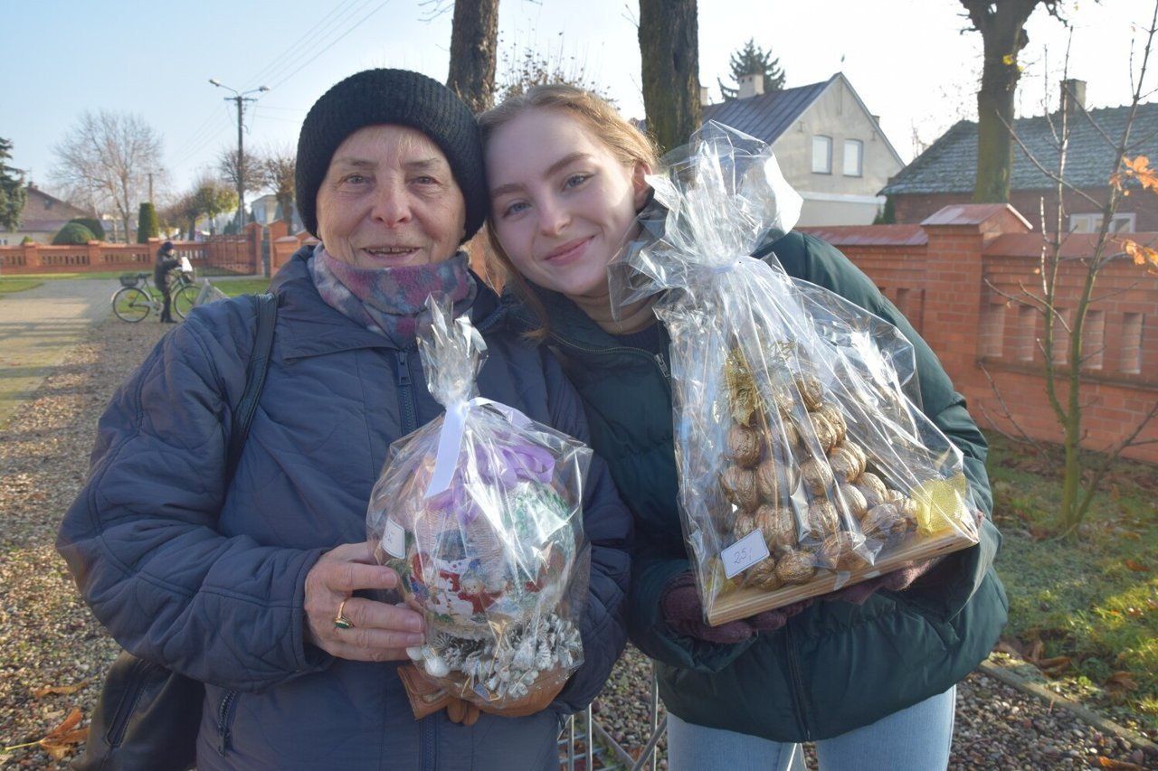 Kiermasz Świąteczny przy kościele św. Wojciecha w Sieradzu. Szkoła Podstawowa nr 6 zaprasza mieszkańców już w najbliższą niedzielę