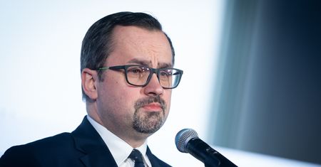CPK nie wchłonie państwowego giganta? Senat odrzucił ustawę