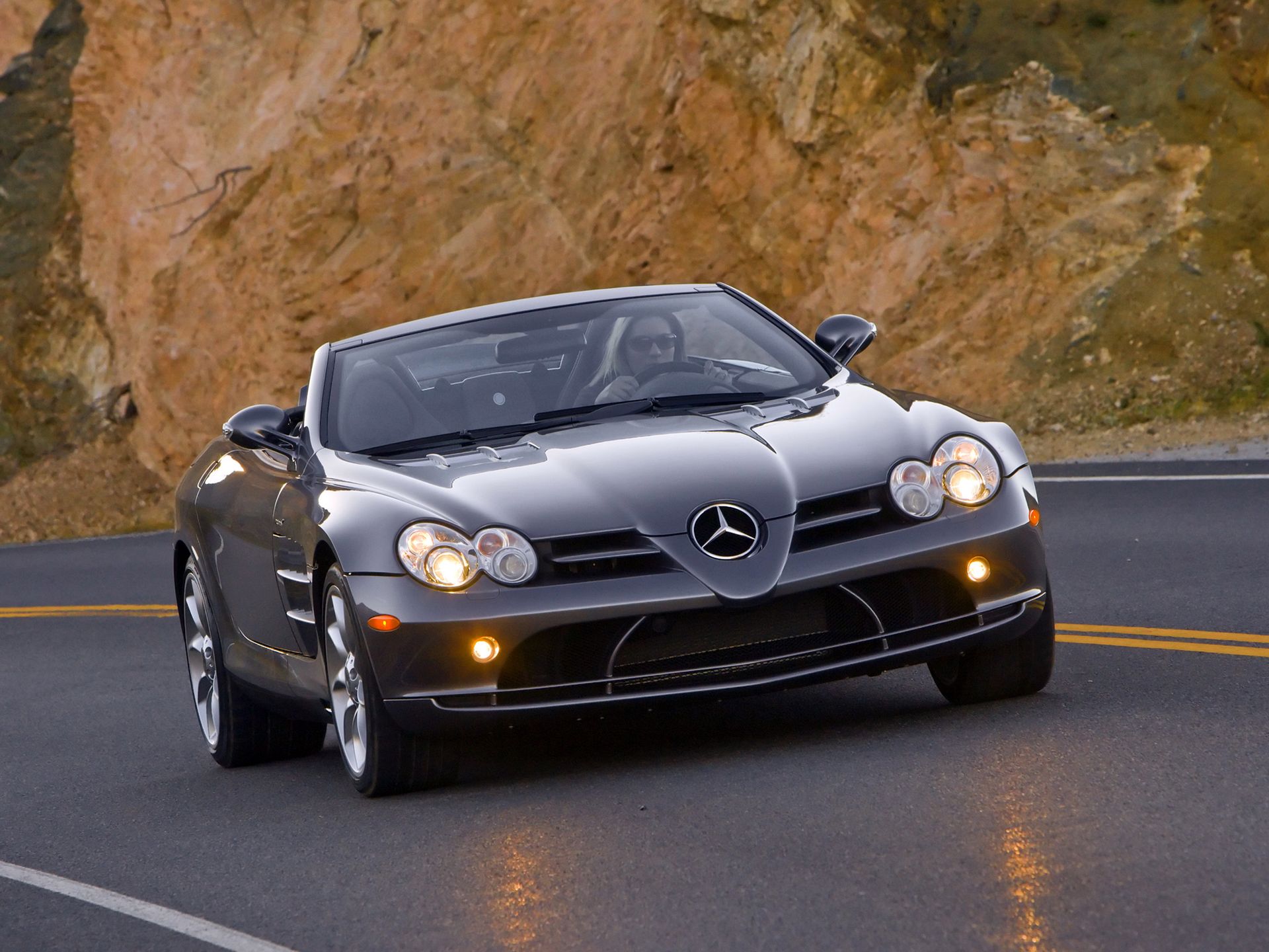Pokolenie wcześniej: Mercedes-Benz SLR McLaren 56