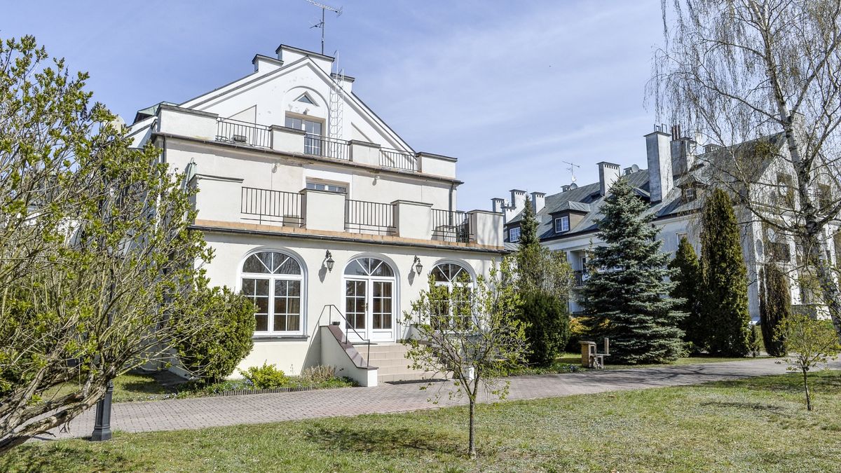 Dom Artystów Weteranów Scen Polskich w Skolimowie