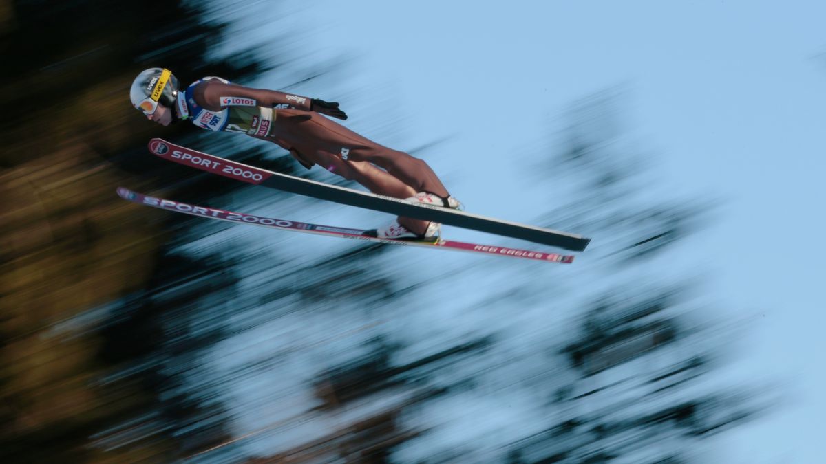 Zagraj w jedną z gier o skokach narciarskich (depositphotos)