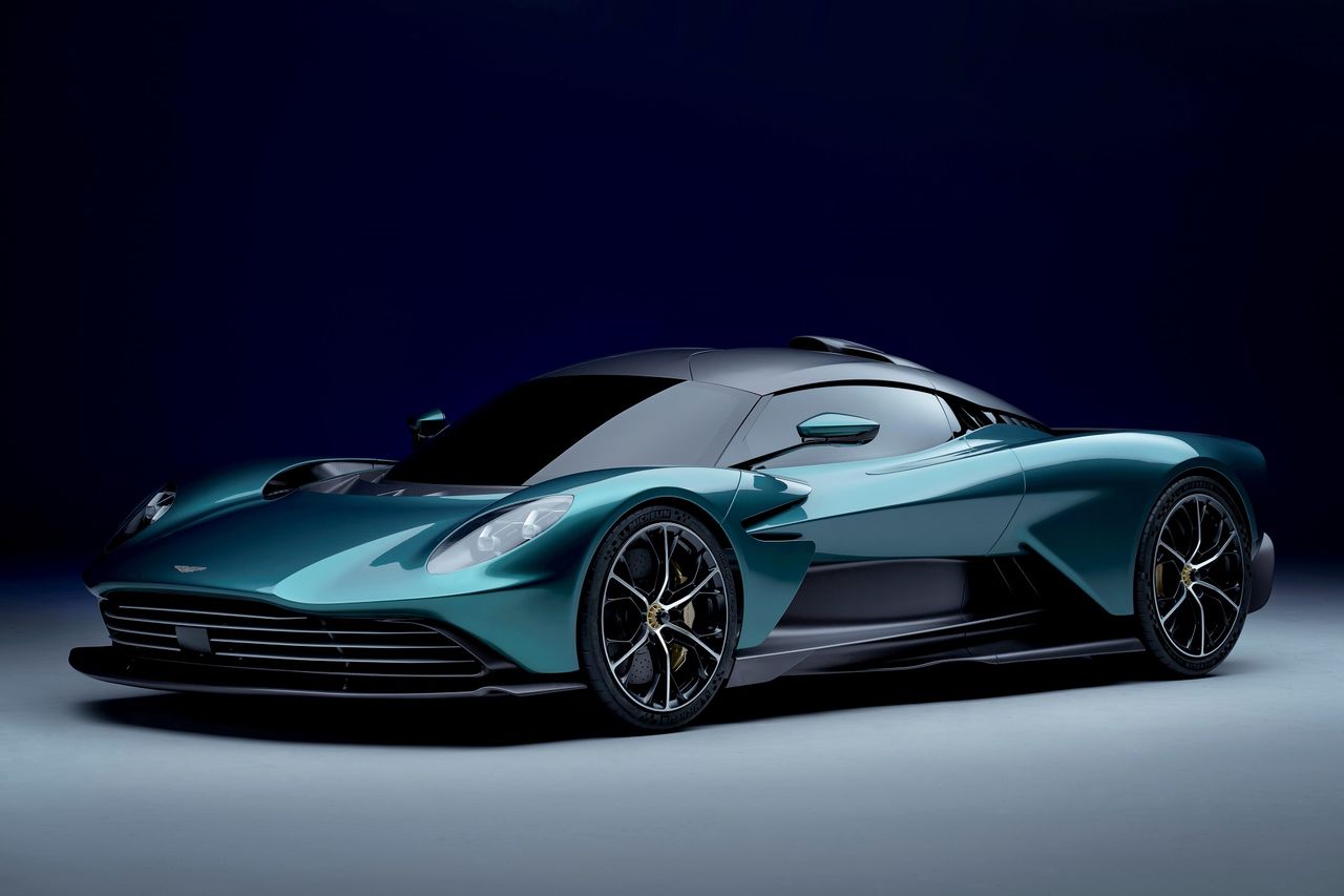 Aston Martin Valhalla (2023)