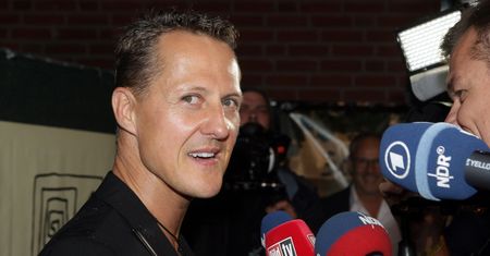Michael Schumacher nigdy się nie podda. Żona uchyla rąbka tajemnicy