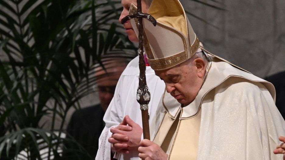 Pope Francis presides over a Mass for the Holy Virgin Mary of Guadalupe, in St. Peter's Basilica at the Vatican, 12 December 2023. EPA/MAURIZIO BRAMBATTI Dostawca: PAP/EPA.
