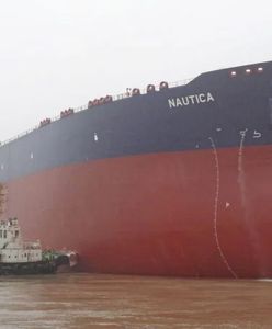 Statek opłacony przez ONZ wspiera Huti i Rosję. Odbierają nim ropę