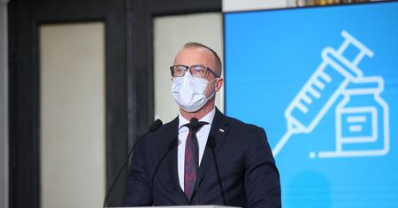 Trzecia dawka szczepionki przeciw COVID-19. Kiedy decyzja?