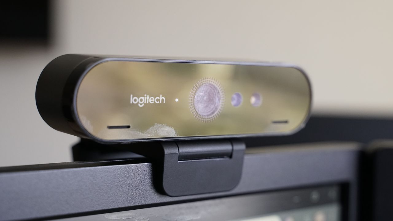 Logitech BRIO 4K — biznesowa kamerka internetowa - PS: Uwaga na szkiełko na kamerce. Niemiłosiernie się palcuje!
