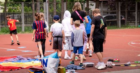 Sportowe lato dla dzieci i młodzieży z Dzielnicy Dziesiąta