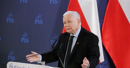 PiS chce legalizacji picia piwa na dworcach