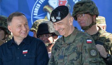 Dymisja generałów. "Ludzie mają prawo wiedzieć, o co chodzi"