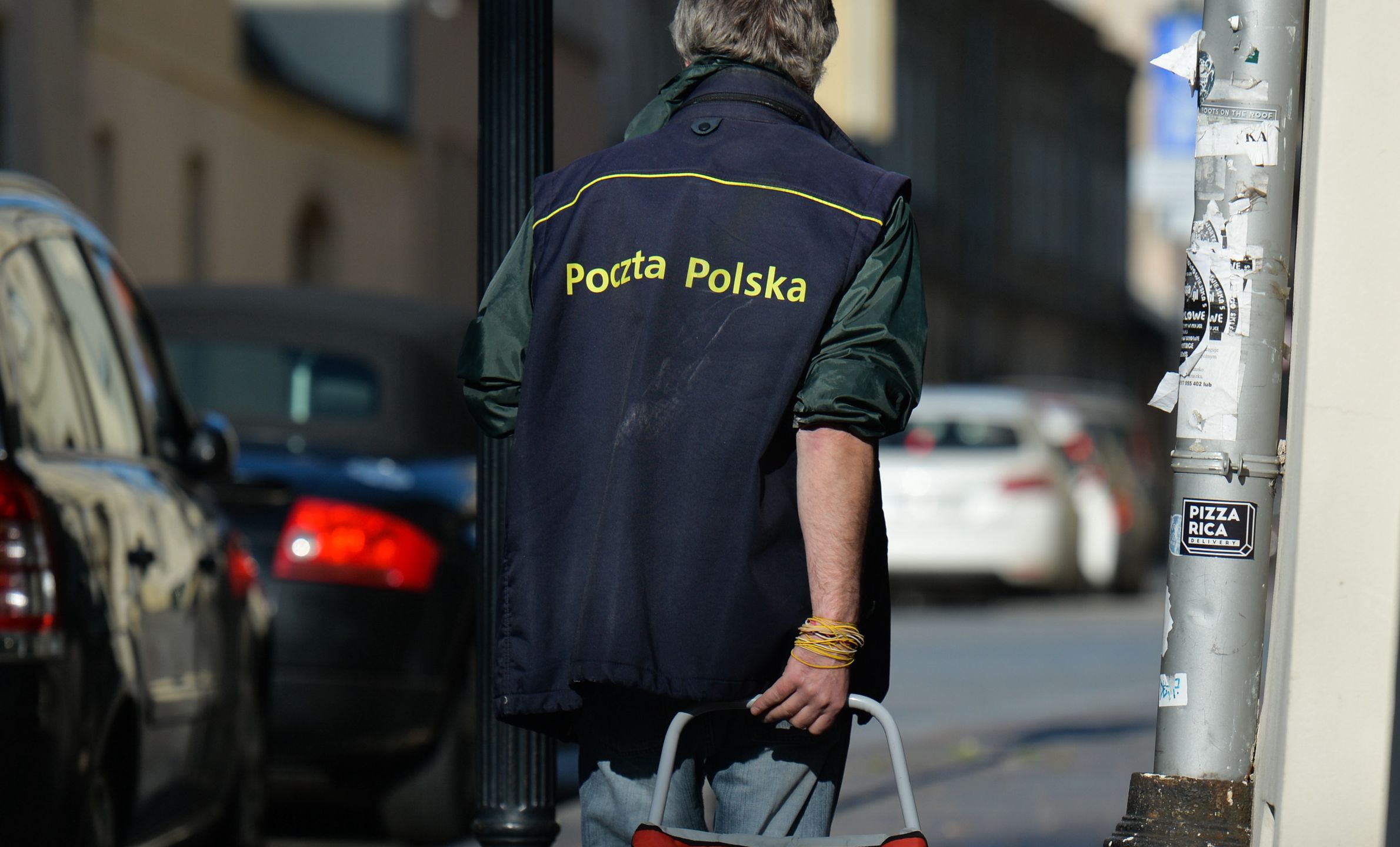 Poczta Polska kontroluje, czy Polacy płacą abonament