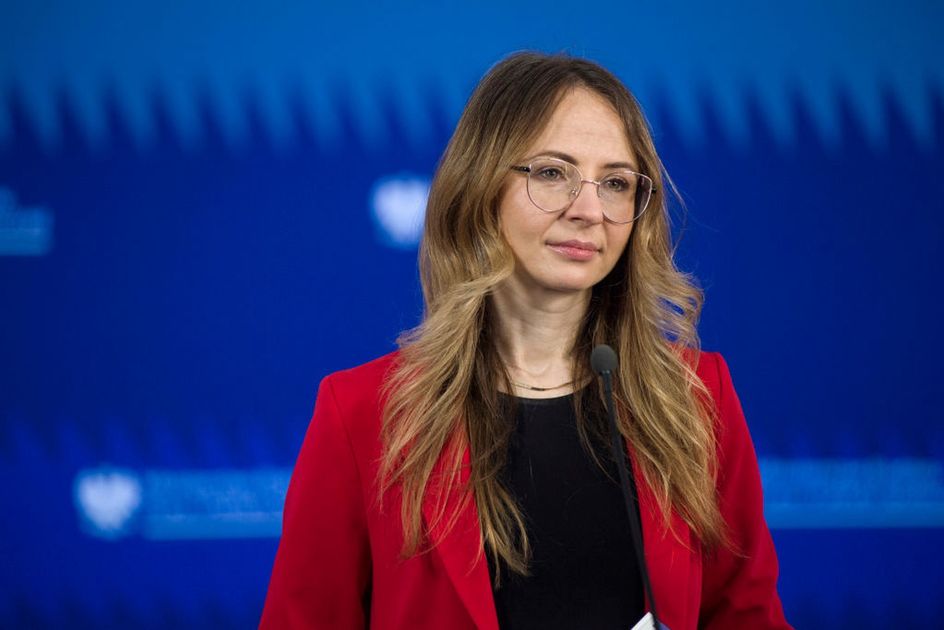 Minister Agnieszka Dziemianowicz-Bak speaks during a press
WARSAW, MASOVIAN VOIVODESHIP, POLAND - 2025/03/19: Minister Agnieszka Dziemianowicz-Bak speaks during a press conference at the Ministry of Family, Labor and Social Policy in Warsaw. A press conference was held on the entry into force of the act on extended leave for parents of premature babies. Since Wednesday, March 19, regulations have been put in force in Poland introducing additional maternity leave for parents of premature babies and children requiring hospitalization immediately after birth. (Photo by Attila Husejnow/SOPA Images/LightRocket via Getty Images)
SOPA Images
speaks, ministry of family, agnieszka dziemianowicz-bak, minister, labor and social policy, speaking