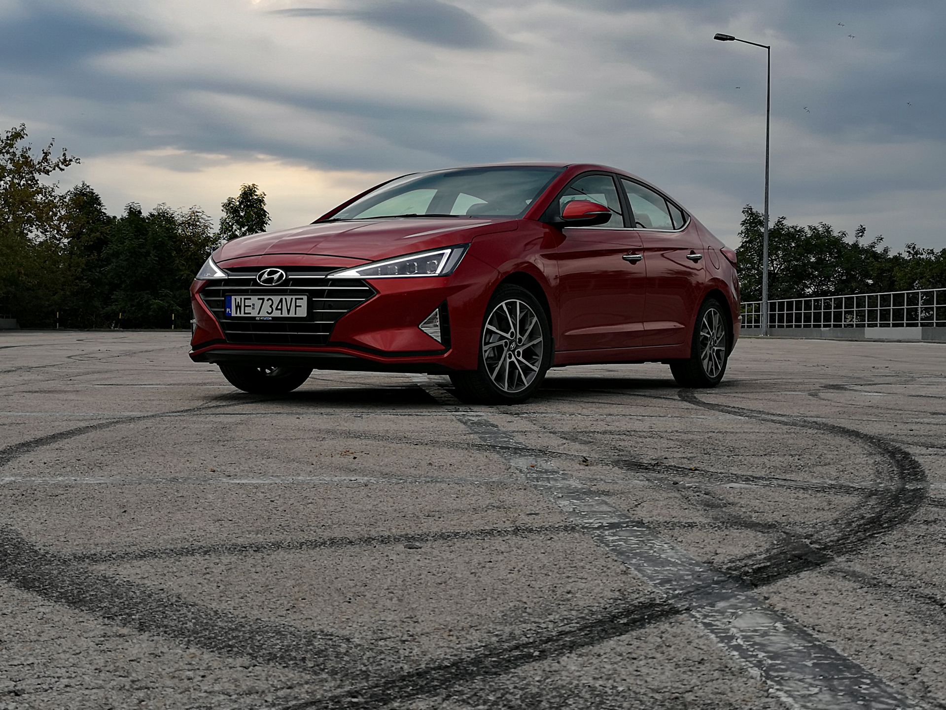 Hyundai Elantra: Hyundai SmartSense, Android Auto i kamera cofania 16