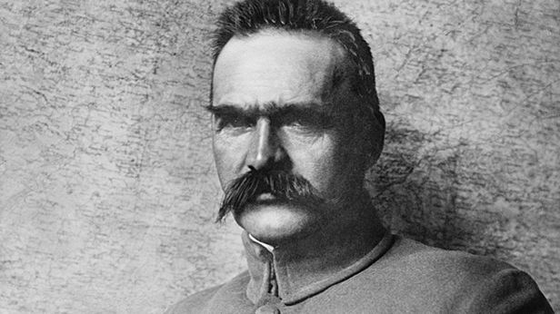 W skrócie: Screeny Mega, Instagram kontra Twitter, Piłsudski jako mangowa dziewczynka 1