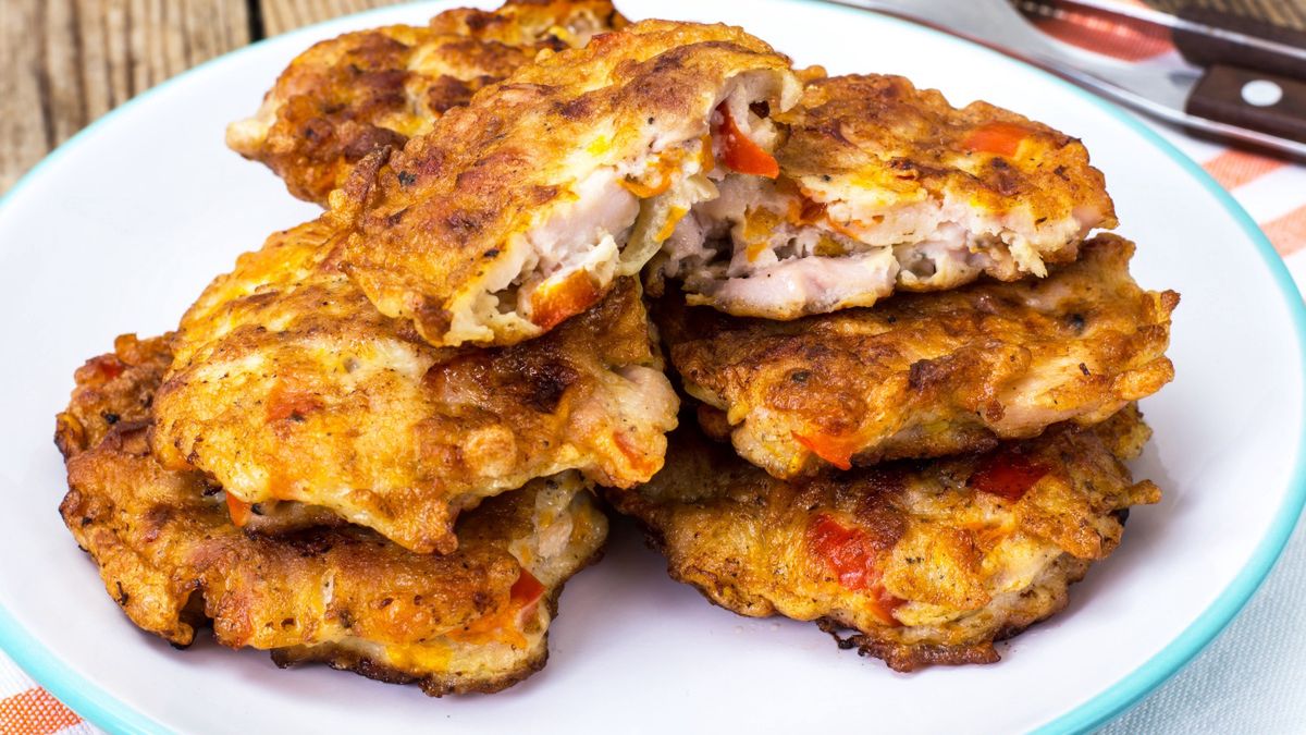 Siekane kotlety z kurczakiem i warzywami