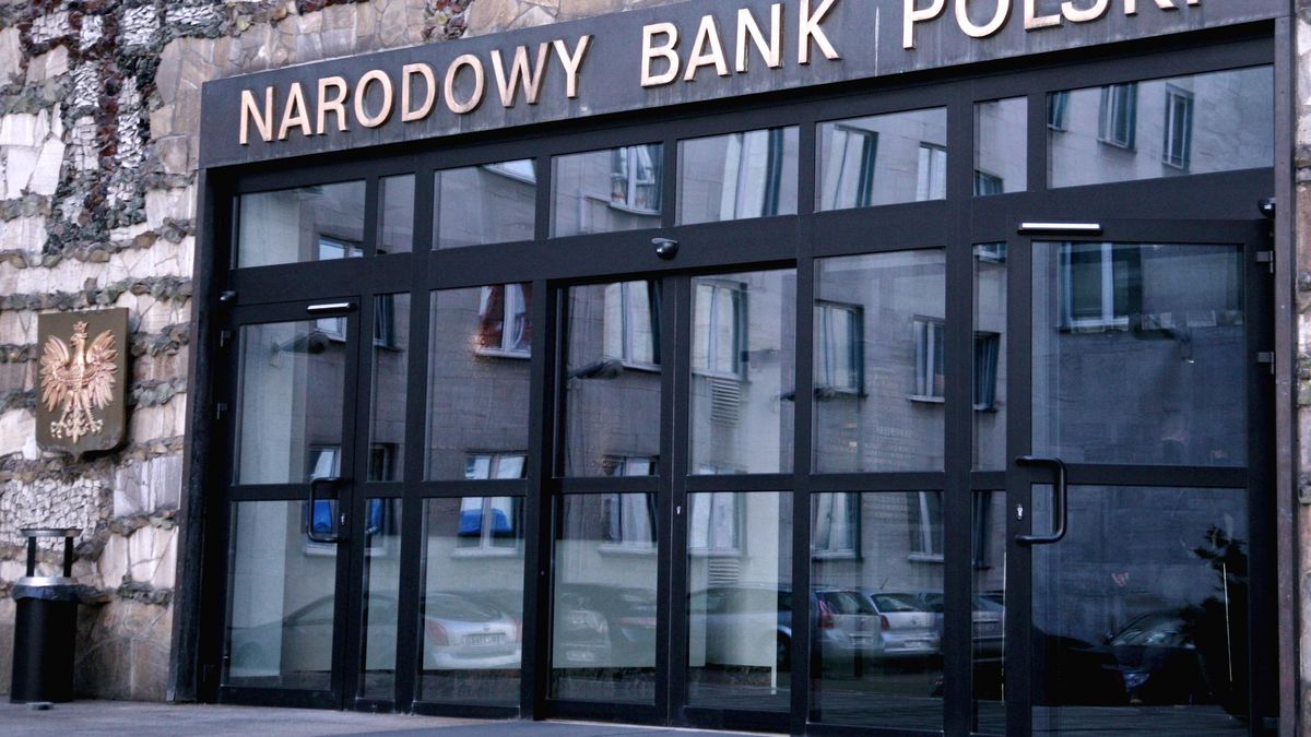 NBP podwyższył stopy, ale oprocentowanie obligacji skarbowych ani drgnęło 