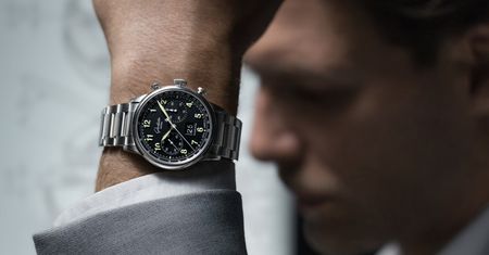 Jak elegancki chronograf zmienił się w zegarek dla pilotów – Glashütte Original Senator Chronograph Navigator