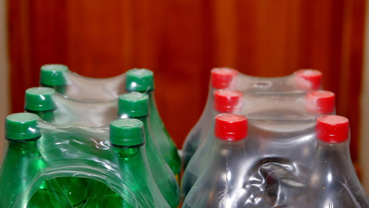 Firma Coca-Cola poinformowała o wycofaniu z rynku niektórych napojów