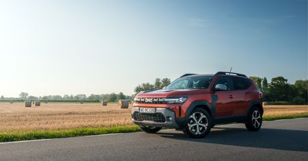 Test: hybrydowa Dacia Duster - niedrogi i oszczędny SUV. Gdzie wady?