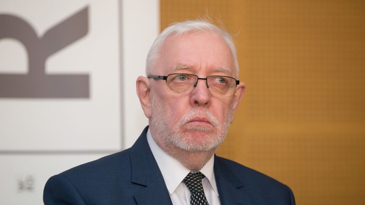 Były prezes Trybunału Konstytucyjnego krytykuje obóz rządzący