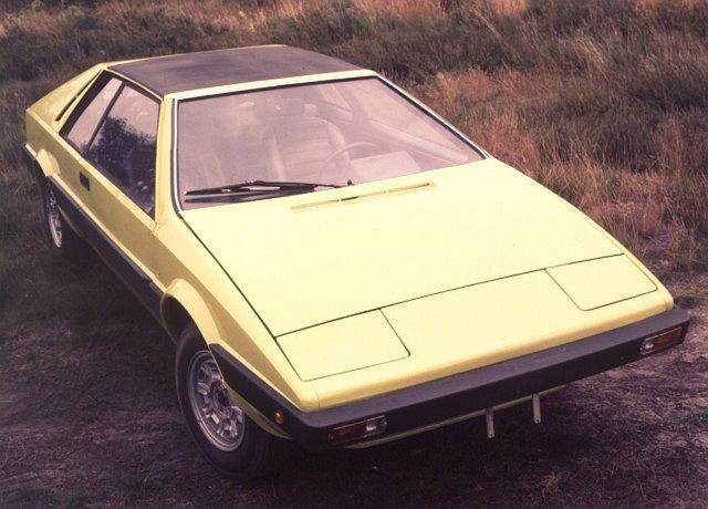 FSO 1100 Coupe to "polski lotus esprit", którego nie powstydziliby się włoscy styliści