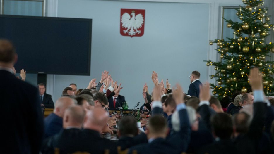 16.12.2016 głosowanie nad budżetem w sali kolumnowej