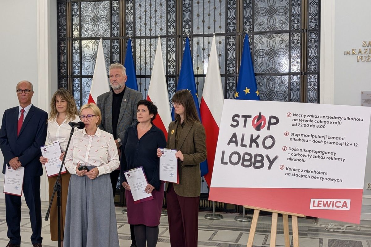 Będzie zakaz reklamy alkoholu i promocji "12+12"? Dwa projekty koalicji rządzącej