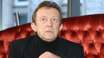 Edward Linde‑Lubaszenko trafił w dzieciństwie do domu dziecka. Wojna rozdzieliła jego rodzinę