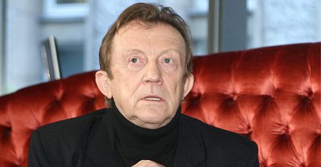 Edward Linde‑Lubaszenko trafił w dzieciństwie do domu dziecka. Wojna rozdzieliła jego rodzinę