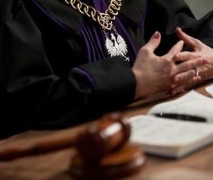 Nie płacą składek, a o ich emeryturach zwykły Polak może pomarzyć. Oto uposażenia sędziów