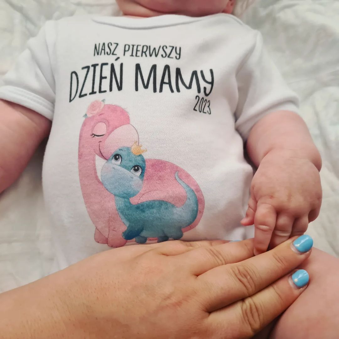 Dominika Gwit świętuje pierwszy Dzień Mamy