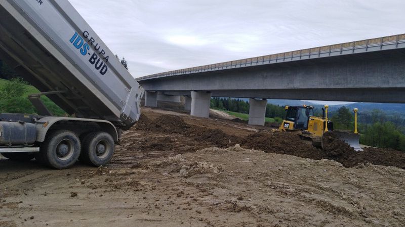 Ceny ofert wykonawców spadają