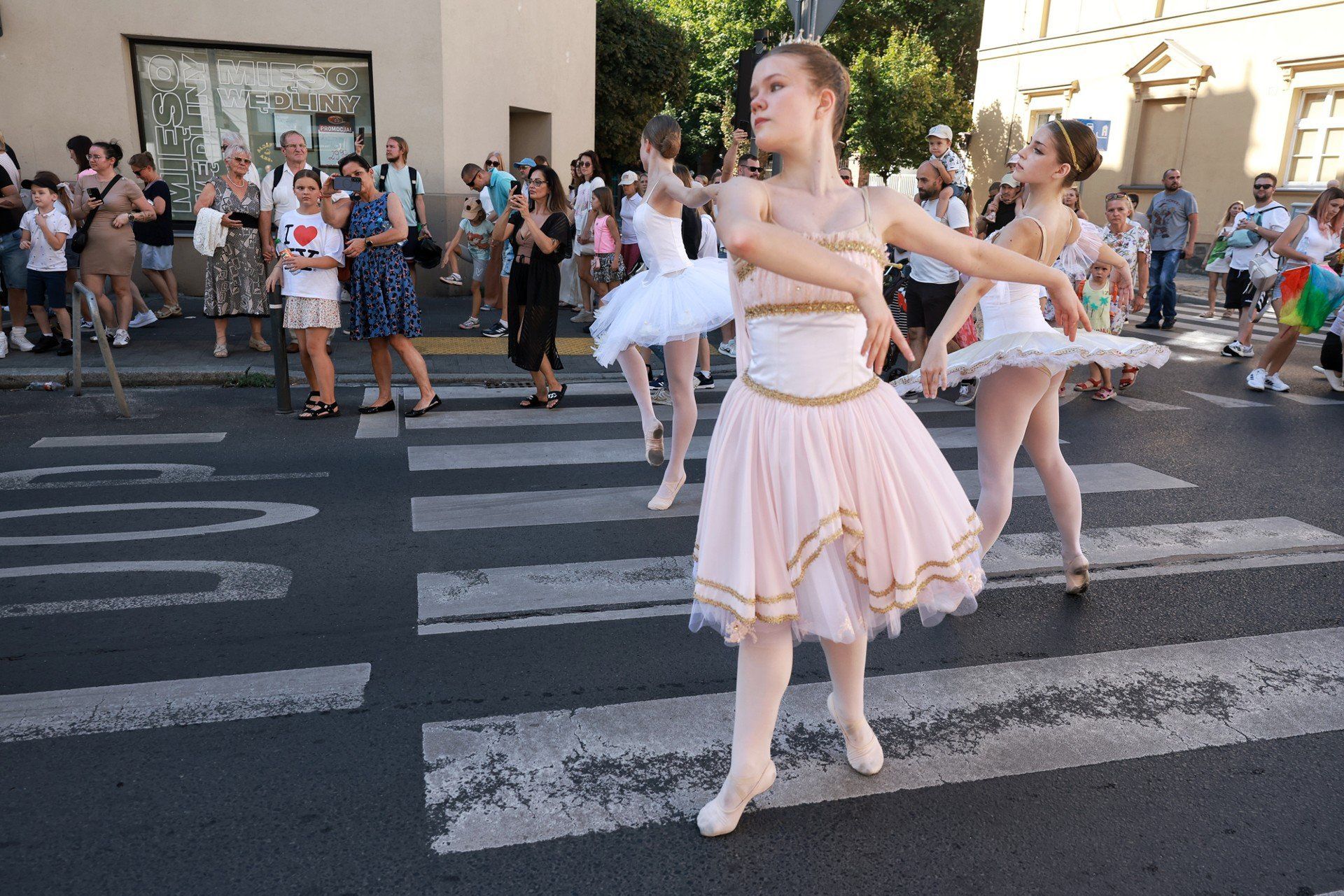 20250921 Poznań, Święto Fyrtla Garbary, parada uliczna ulica Garbary