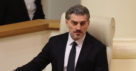 Gruzja w kryzysie konstytucyjnym. Były piłkarz prezydentem, gospodarka uzależniona od Rosji
