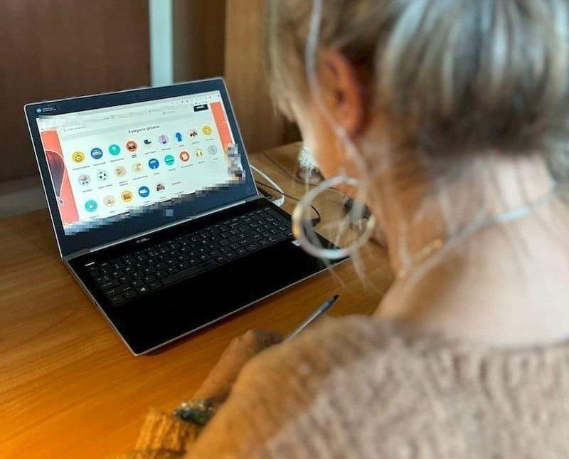 Tczew: Zaufała reklamie z wizerunkiem prezydenta. Straciła majątek