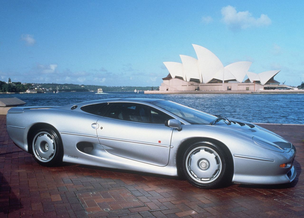 Jaguar XJ220